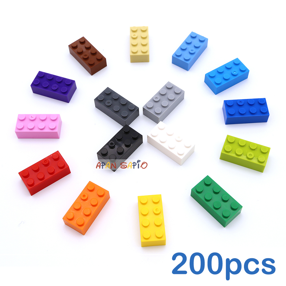 Lego Set City - 200 قطعة 2x4 نقطة لتقوم بها
